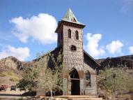 church-front-at-the-desert